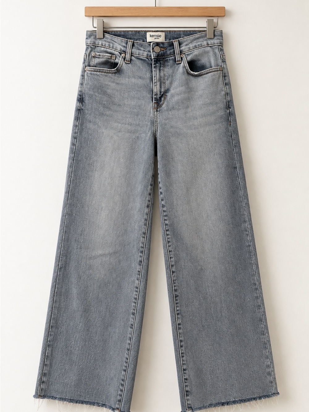 Kensie Vintage Light Blue Wide-Leg Cropped Jeans